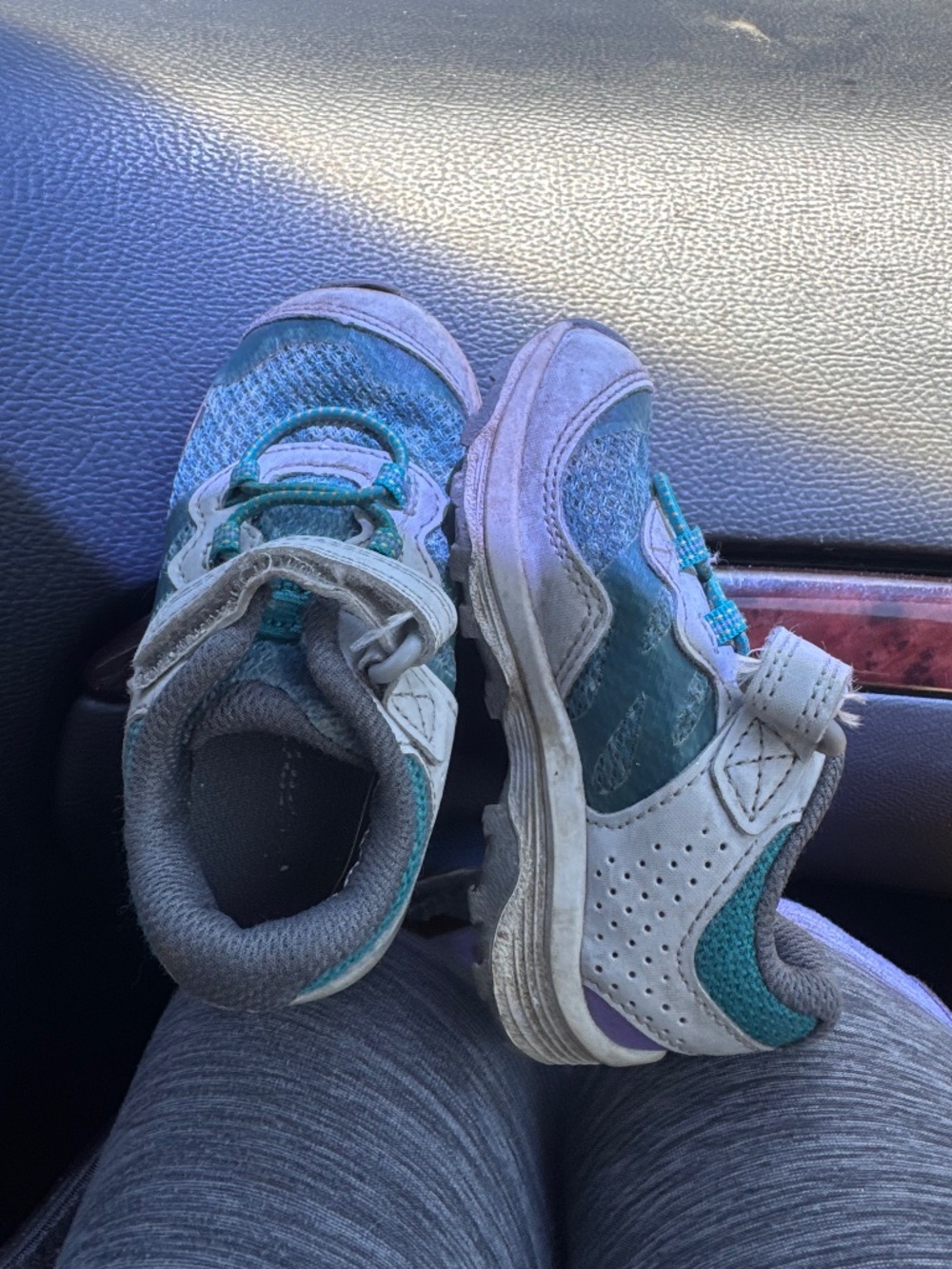 Merrell infant toddler size 6 hiking sneakers